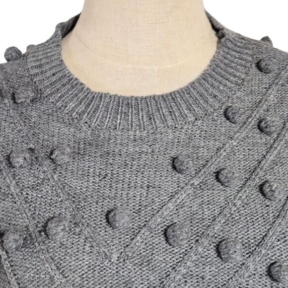Vestique Gray Cropped Pom Sweater - Picture 2 of 7